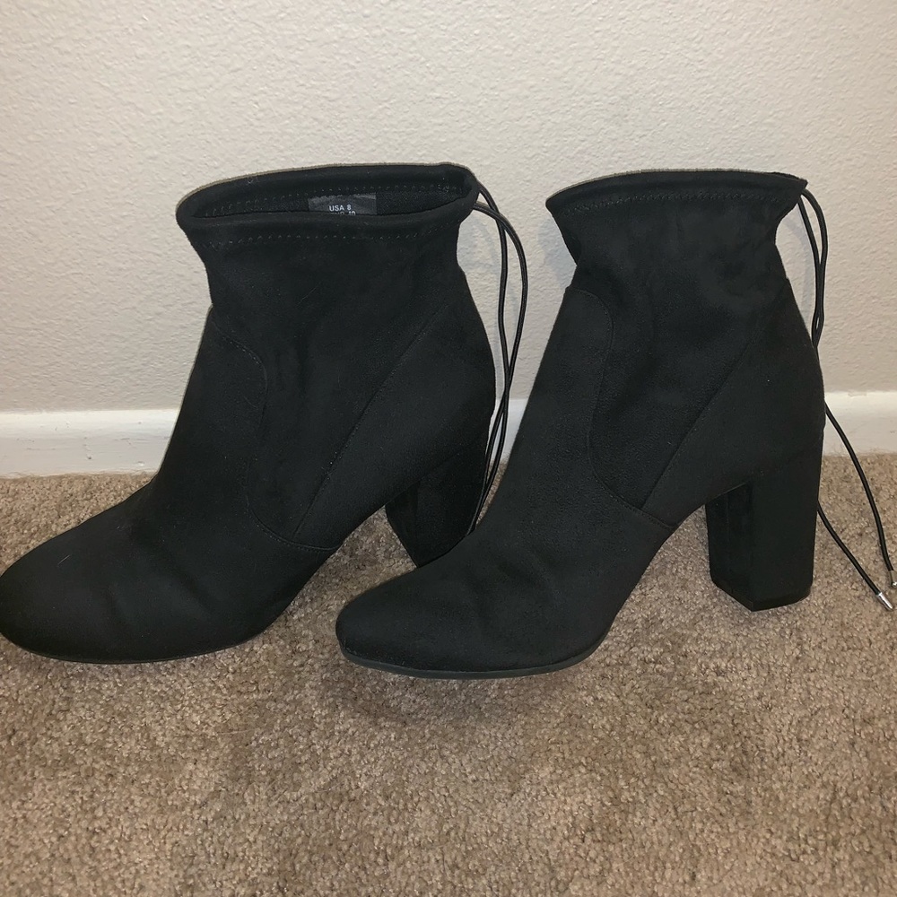 CHRISTIAN SIRIANO BLACK SUEDE HEELED BOOTS